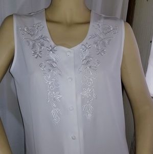 EMBROIDERED  SATIN WHITE BLOUSE